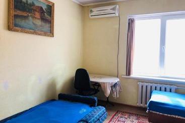 هاستل Mukarama Apa