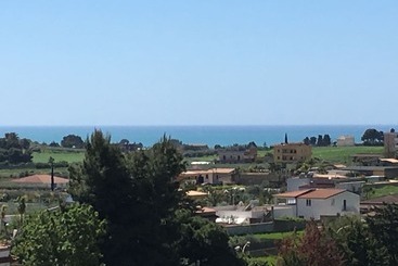 Alludo Aparthotel B&b