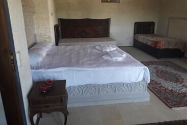 ベッドアンドブレックファースト Mozaik Stone