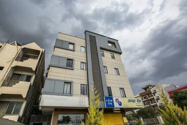 Fabhotel Naman Palace