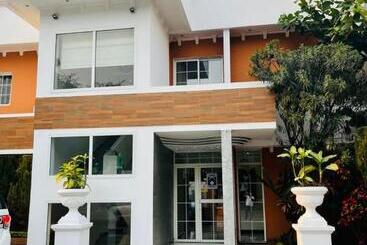 هتل Capital Hôtel