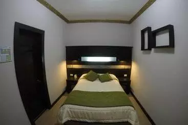 Hotel Majestic 2 By Hhg