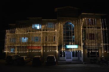 Hotel Highland Regency