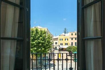 هتل Sodium Boutique