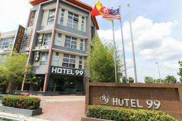 Hotell 99   Bandar Botanik Klang