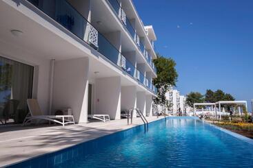 Maritim Hotel Paradise Blue