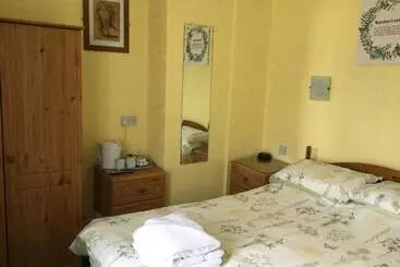 Bed and Breakfast Cavendish House