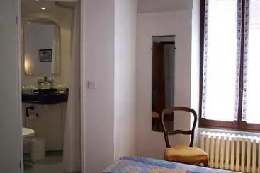 ホテル Hôtel Central