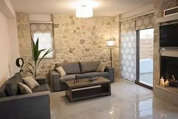 آپارتمان Sperveri Enalio Villas