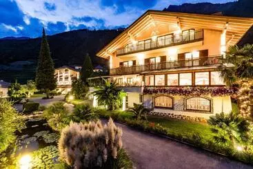 هتل Nutzhof   Mediterran Flair