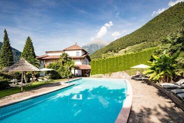 호텔 Nutzhof Mediterran Flair