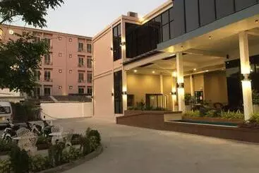 Pongsakorn Boutique Resort