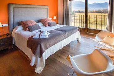 تختخواب و صبحانه Les Feixes Llargues Casa Amb 7 Suites Lloguer De Casa Sencera, Amb Capacitat Per 14 Persones