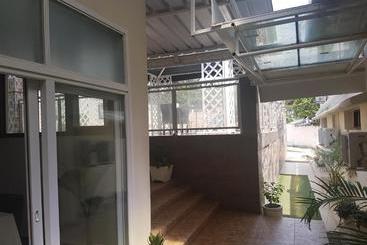 هتل Hôtel Résidence Christy