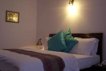 Forest Ville Hotel & Resort