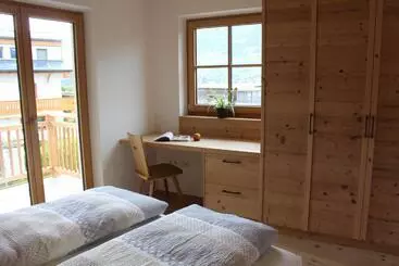 ホテル Eco Bnb & Apartments Bründlerhof