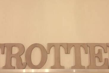 فندق Trotter