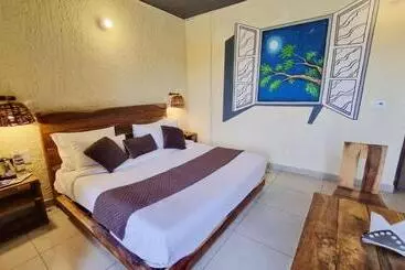 Corbett Soho Resort