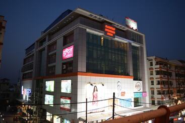 The Avr Hotels & Banquets