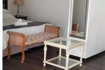 تختخواب و صبحانه Naleli Guest House