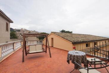 בית מלון כפרי Relais Filonardi