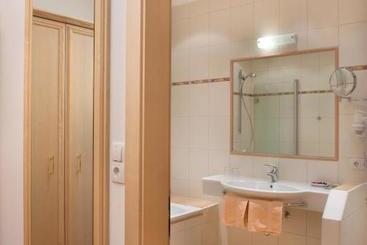 酒店 Gasthof Felsenkeller