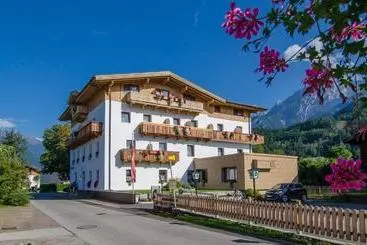Hotel Der Dolomitenhof   Tristach