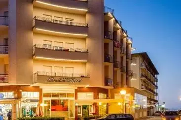 Hotel London