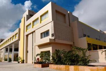 בית מלון כפרי Sinclairs Burdwan