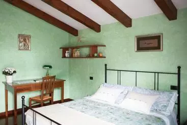 Aamiaismajoitus (B&B) Villa Stefania