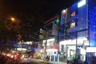 Szálloda Roseline Suites   A Business