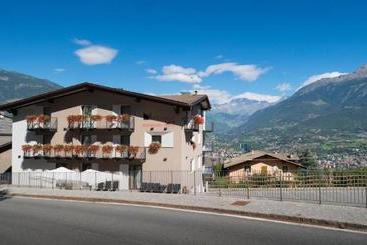 هتل Monte Emilius