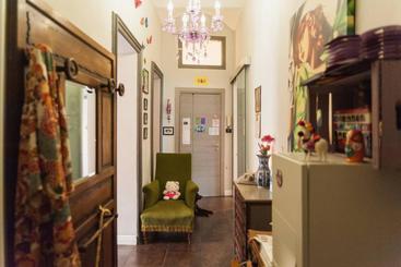 تختخواب و صبحانه Casa Dani&swing Bed&books