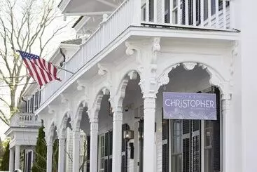 تختخواب و صبحانه The Christopher, The Edgartown Collection