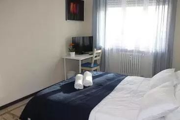 Lotus B&b