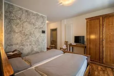 Bed and Breakfast Agritur Deromedi