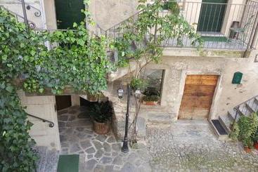 مبيت وإفطار Trattoria Traversi