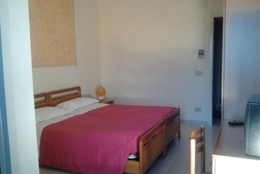 Szálloda La Fonte A 300m Uscita A14 Pescara Nord