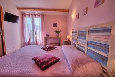 Hotelli Auberge Lustincone