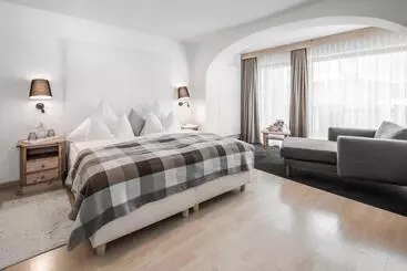 ホテル Conturines