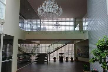 Hotel Maestro Villa Do Lago Toledo