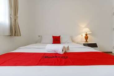 Panzió Reddoorz Plus @ Tendean