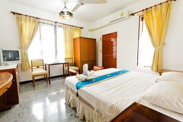 Hotel Sananwan Beach B&b