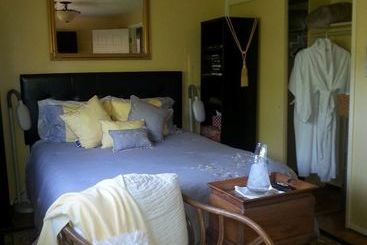 Secret Garden Bed & Breakfast