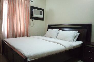 ツーリストアパートメント The Habitat Suites & Apartments Annex