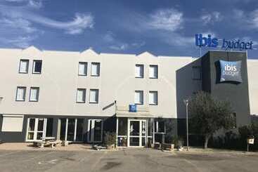 Отель Ibis Budget Arles Sud Fourchon