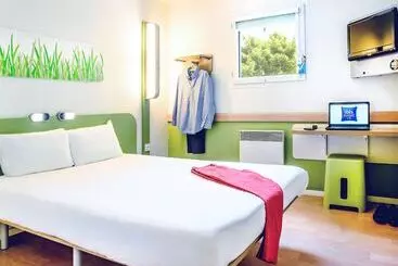 Hotel Ibis Budget Valenciennes Petiteforet