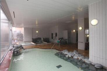 فندق Yuyado Kuttari Onsen Lake Inn