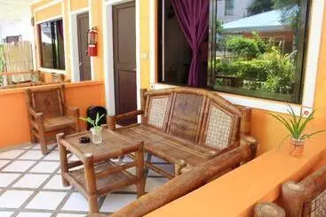 Huoneistohotelli Sundown Resort And Austrian Pension House