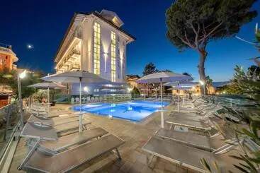 Hotel Helen